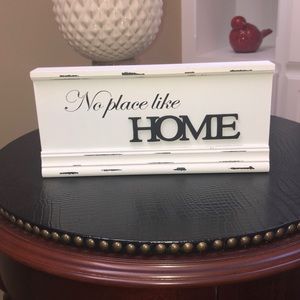 NWOT- No place like home distressed tabletop shelf decor sign